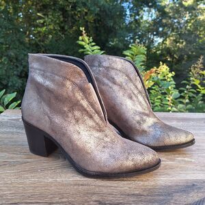 Diba True KARMA V THROAT Metallic Leather Booties (Women's 8.5M) Style 25520